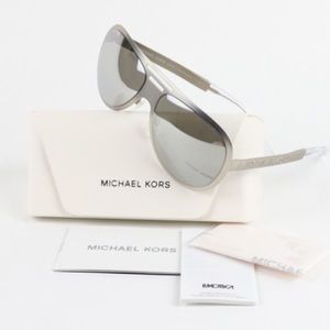 😎Michael Kors Aviator Sunglasses 🕶